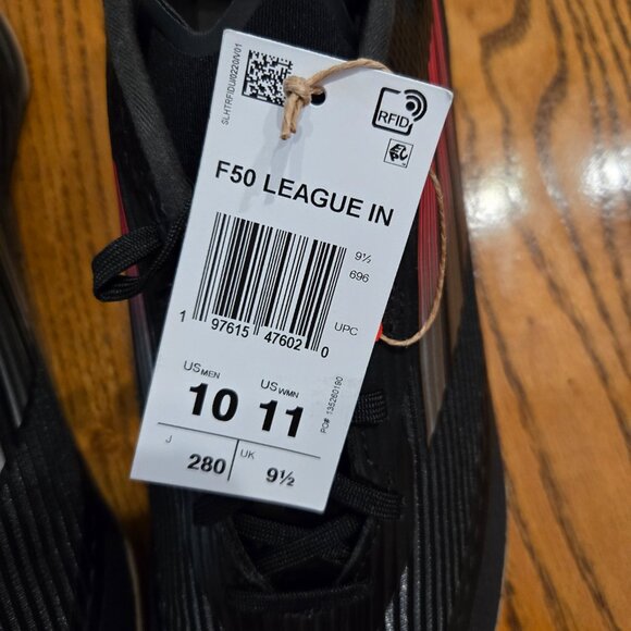 adidas Unisex-Adult F50 League Indoor Soccer Shoe, Black/Iron Metallic/Lucid Red - Picture 6 of 12